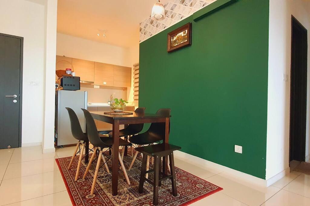 Aldridge Residence Cosy Apt @Emira Residence Shah Alam Exterior photo